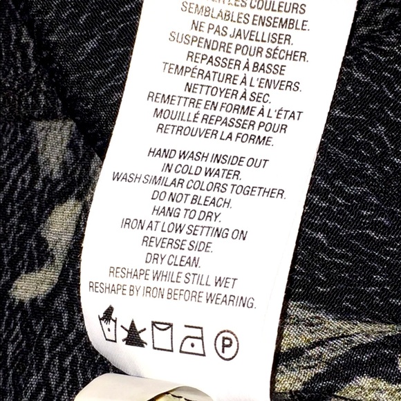 Reitman’s Gorgeous Floral Knee Length Dress! - Picture 4 of 8